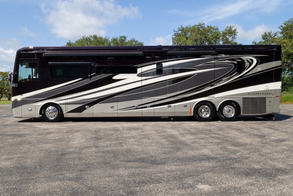 2022 Tiffin Allegro For Sale