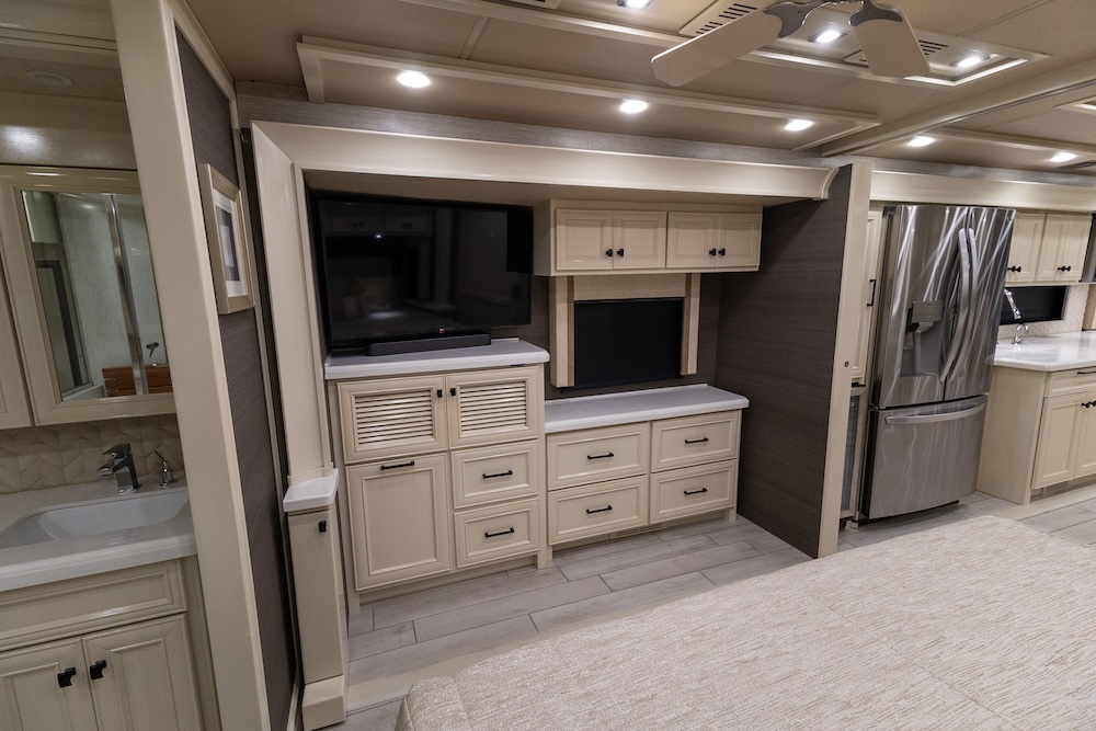 2022 Tiffin Allegro For Sale