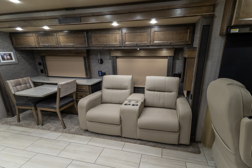 2022 Tiffin Allegro Red For Sale