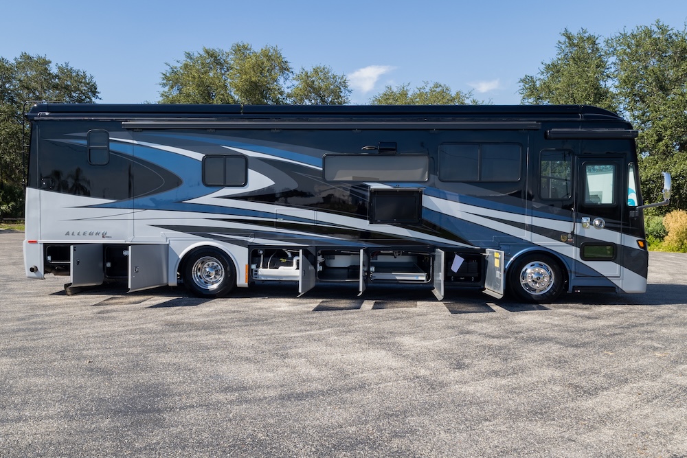2022 Tiffin Allegro Red For Sale