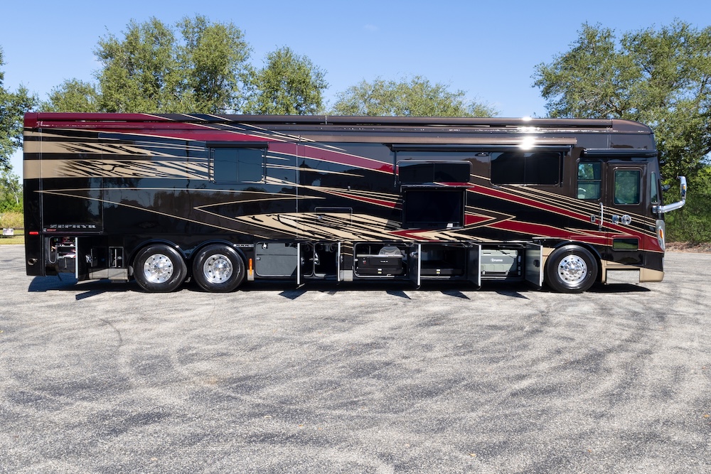 2022 Tiffin Zephyr For Sale