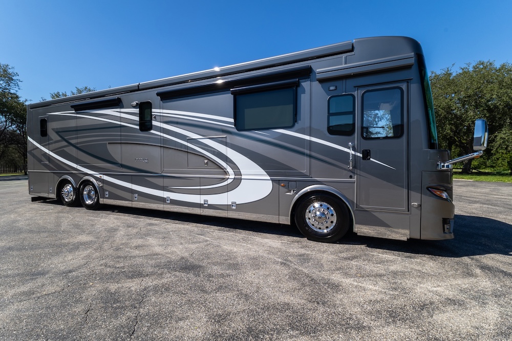 2023 Newmar London Aire For Sale