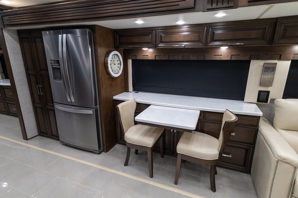 2023 Newmar London Aire For Sale
