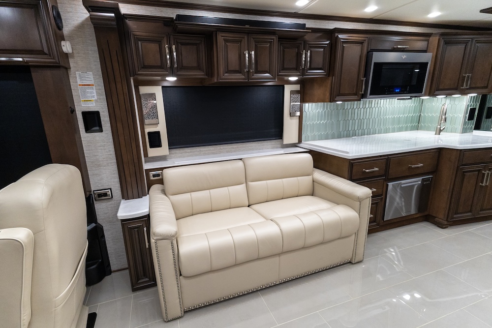 2023 Newmar London Aire For Sale