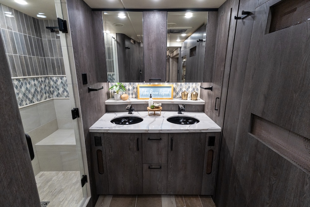 2024 Foretravel For Sale
