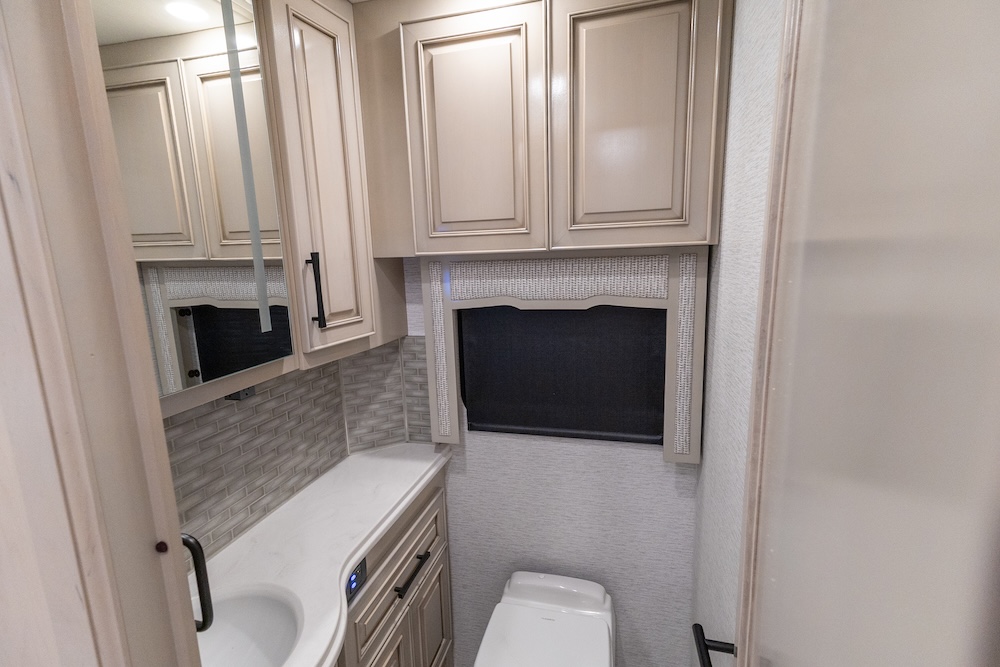 2024 Newmar London Aire For Sale