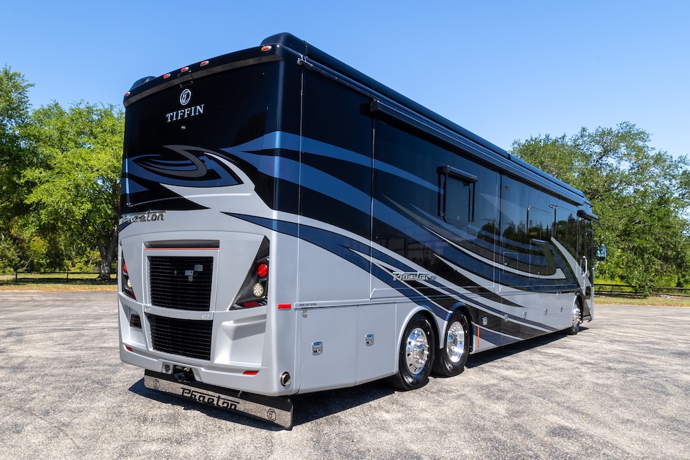 2024 Tiffin Pheaton For Sale