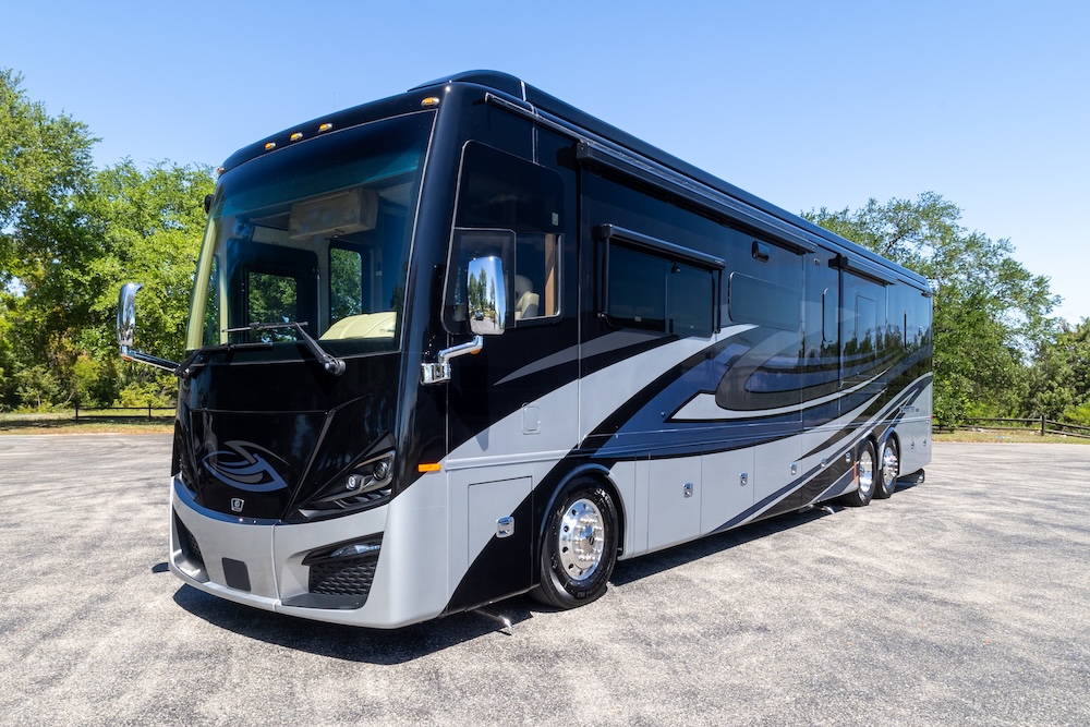 2024 Tiffin Pheaton For Sale