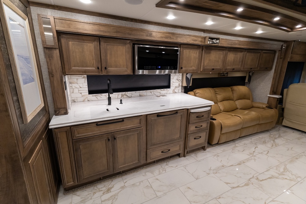 2024 Tiffin Pheaton For Sale