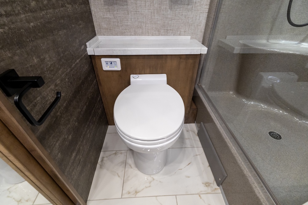 2024 Tiffin Pheaton For Sale