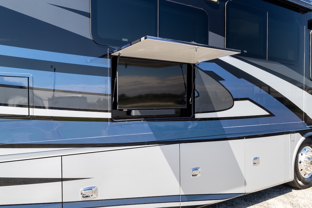 2024 Tiffin Pheaton For Sale