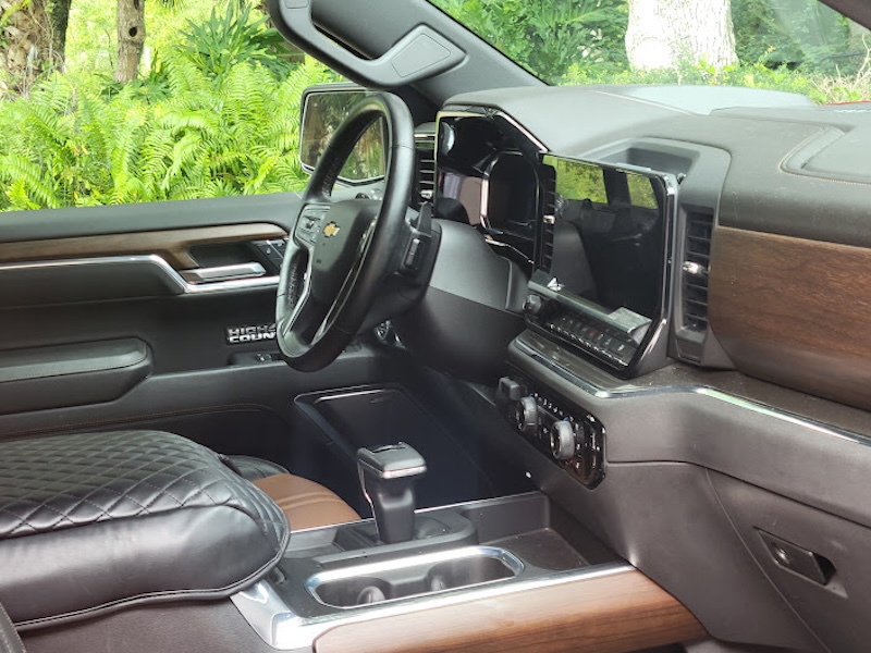 2025 Prevost  Tow Car For Sale
