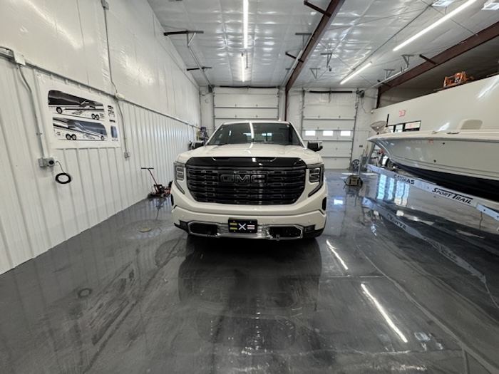 2025 Prevost  Tow Car For Sale