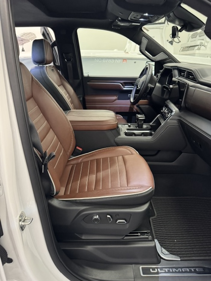 2025 Prevost  Tow Car For Sale