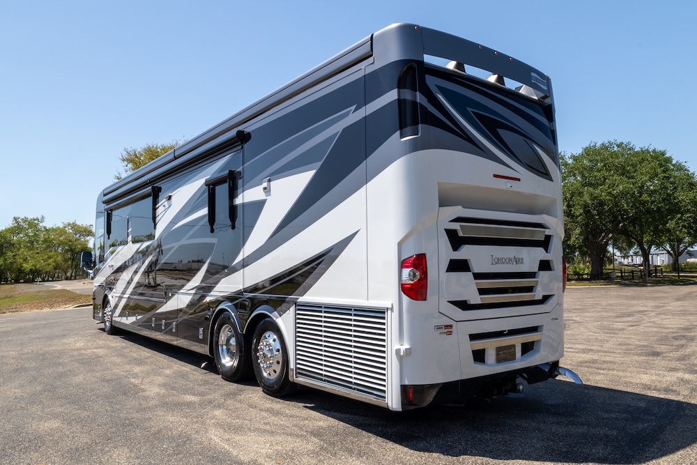 2025 Newmar London Aire For Sale