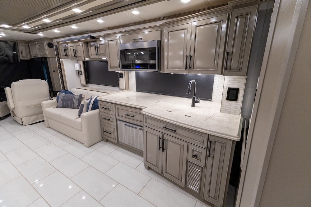 2025 Newmar London Aire For Sale