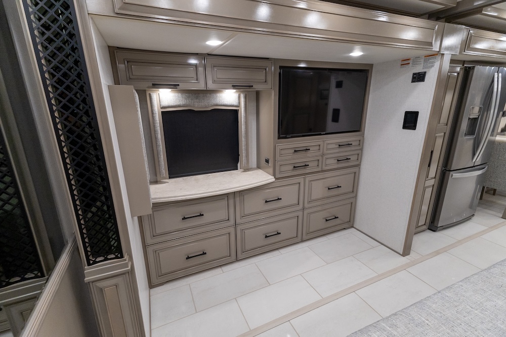 2025 Newmar London Aire For Sale