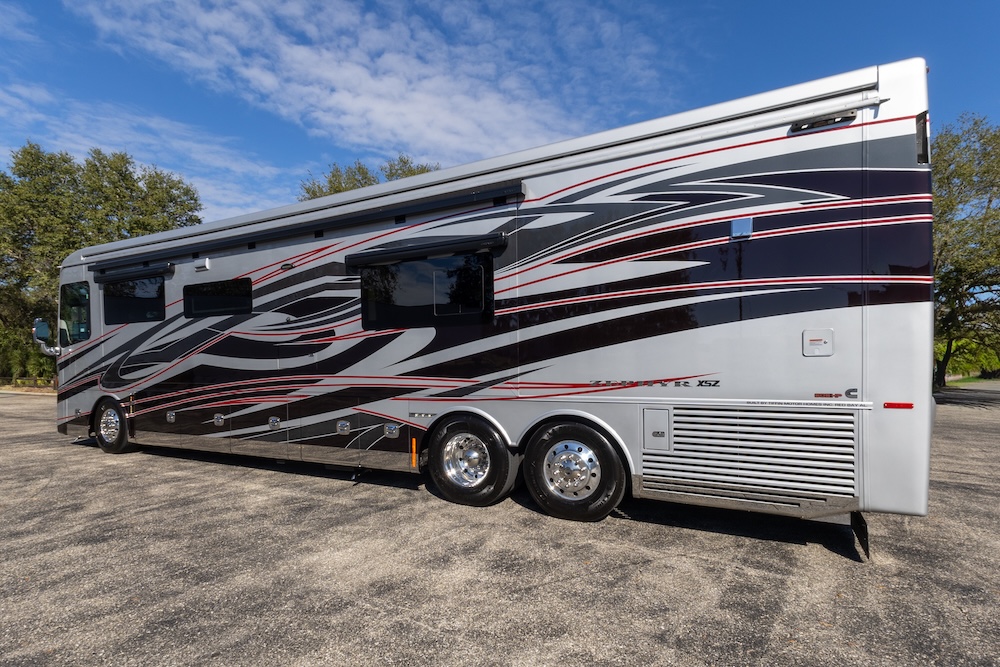 2025 Tiffin Zephyr For Sale