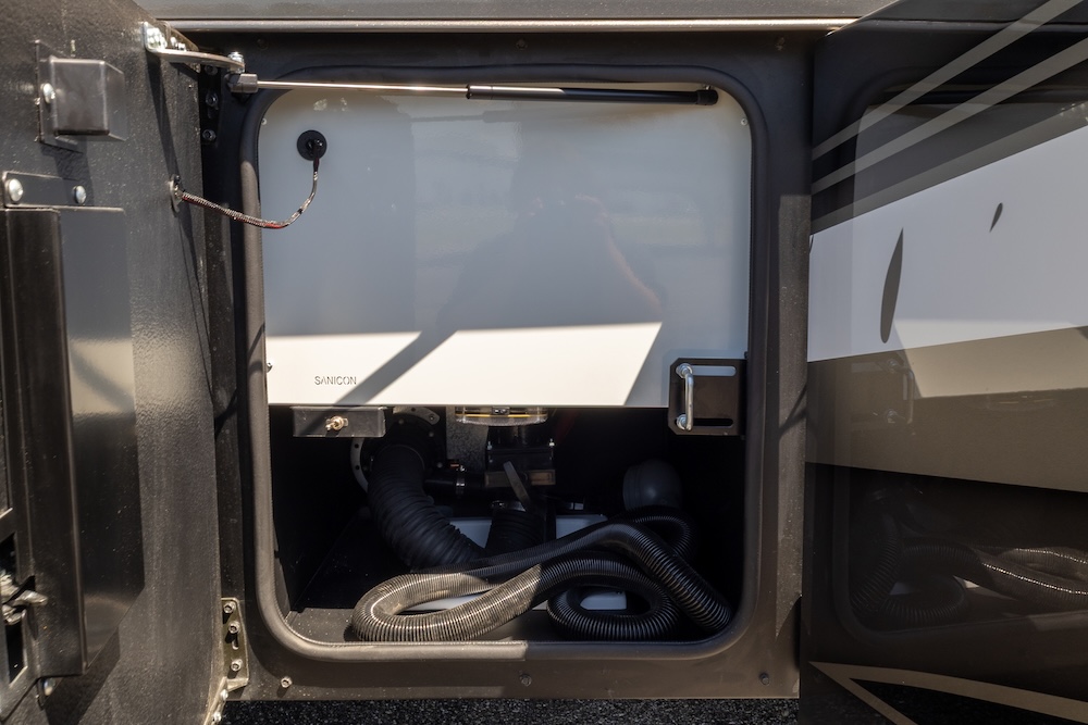 20026 Showhauler For Sale