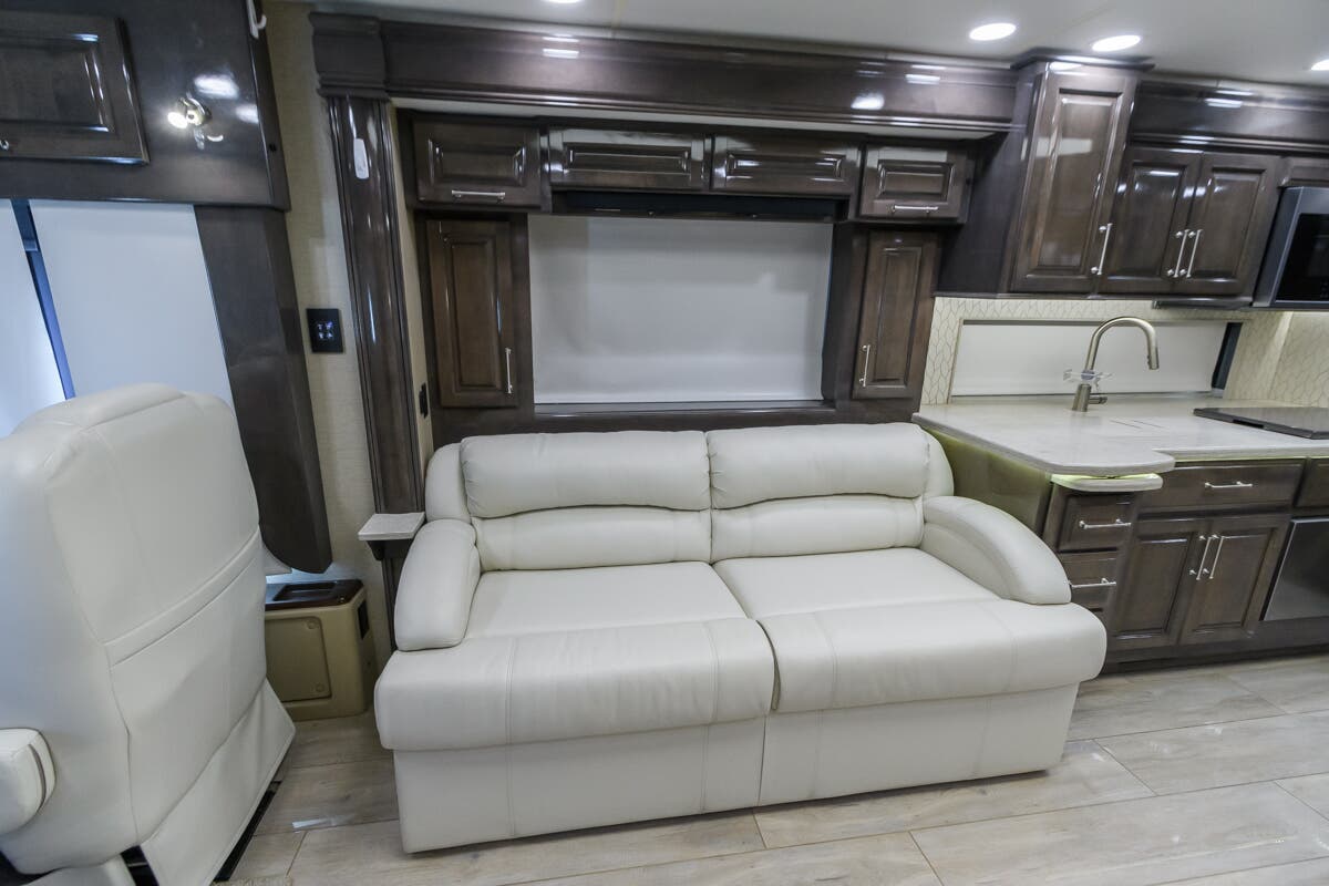 2021 Entegra Coach 44W