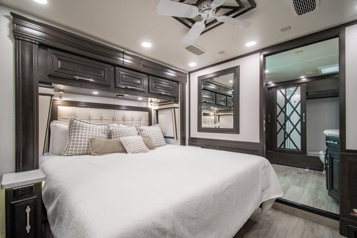 Bus-Stuff.com Class A Rv For Sale