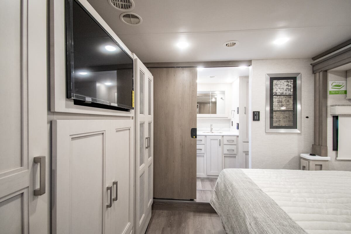 Bus-Stuff.com Class A Rv For Sale