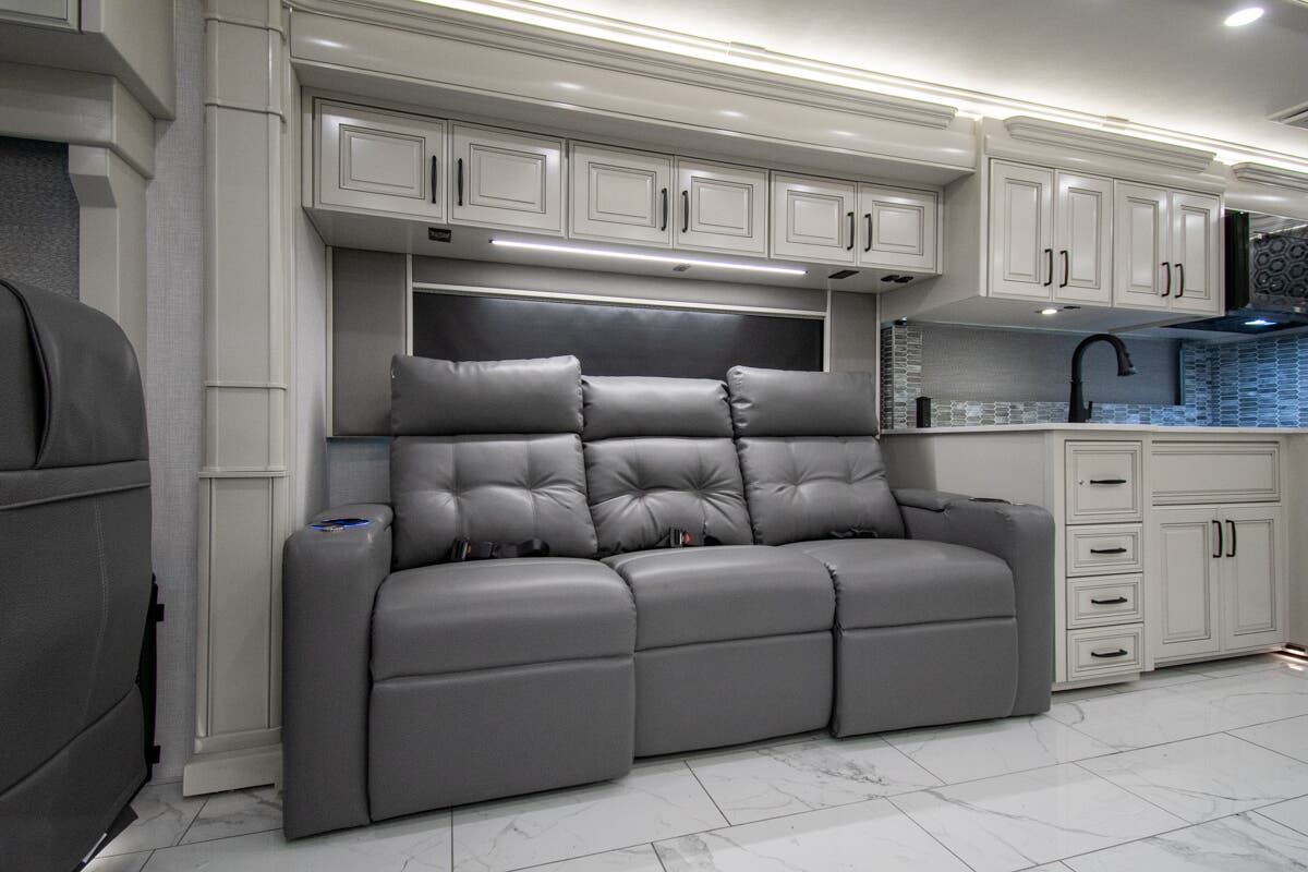 Bus-Stuff.com Class A Rv For Sale