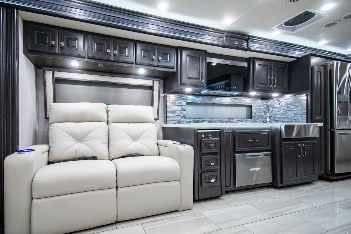 Bus-Stuff.com Class A Rv For Sale