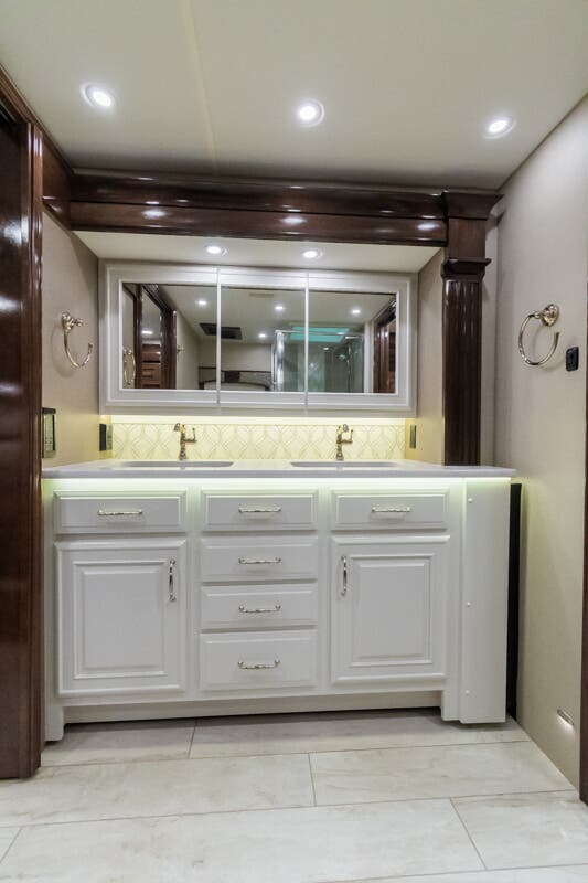 Bus-Stuff.com Class A Rv For Sale