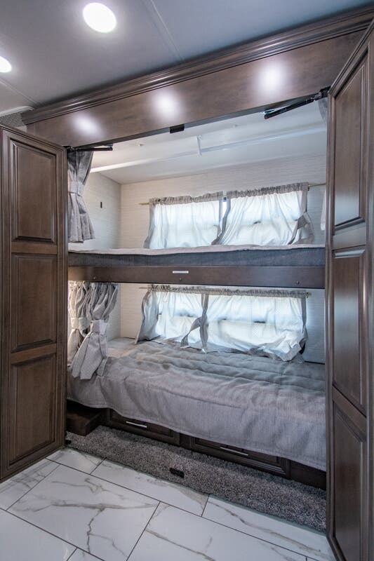 Bus-Stuff.com Class A Rv For Sale