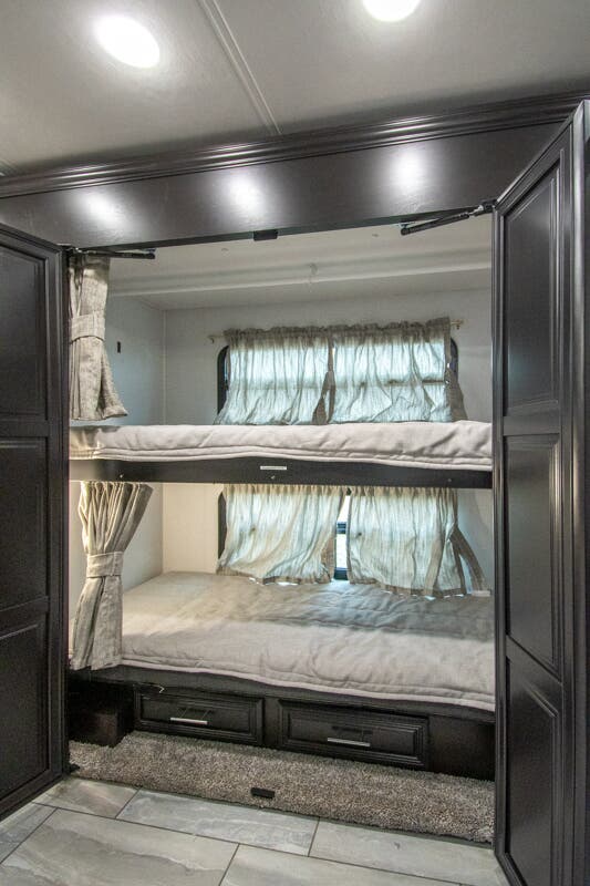 Bus-Stuff.com Class A Rv For Sale