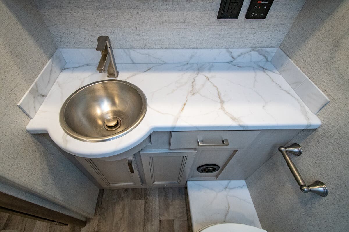 Bus-Stuff.com Class A Rv For Sale