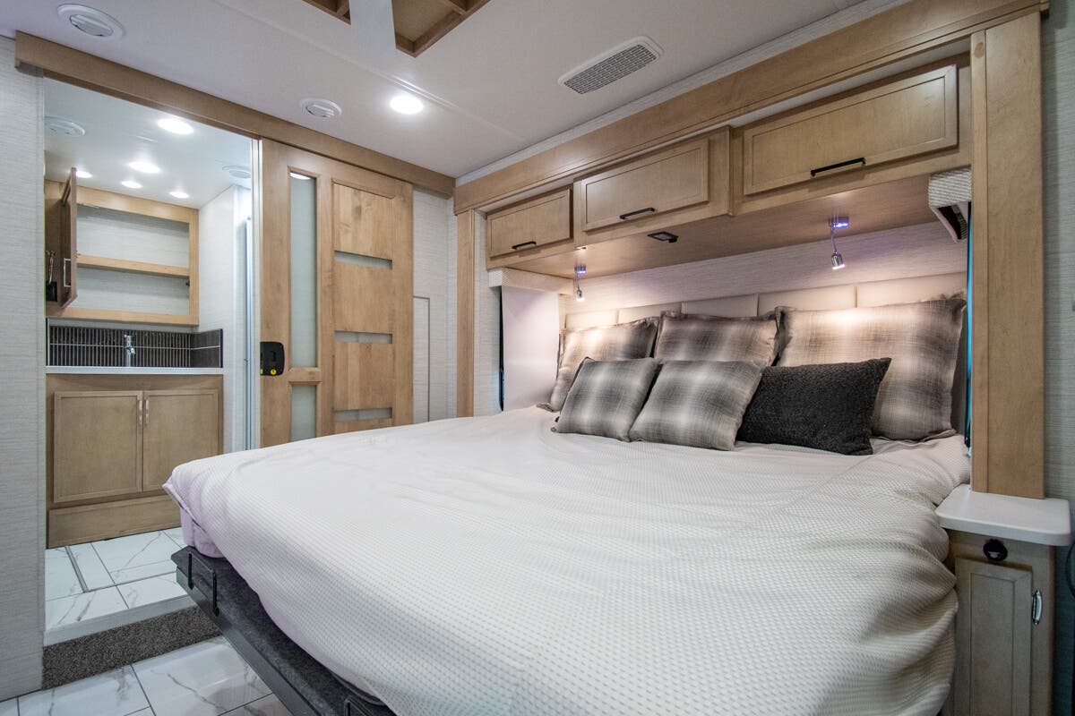 Bus-Stuff.com Class A Rv For Sale