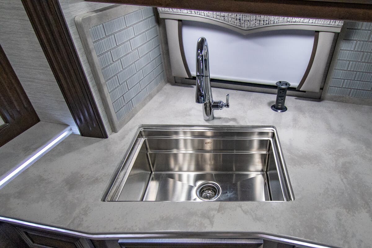 Bus-Stuff.com Class A Rv For Sale