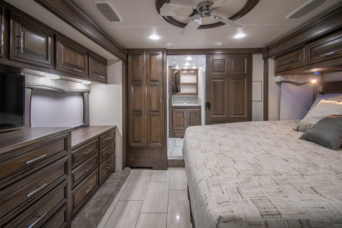 Bus-Stuff.com Class A Rv For Sale