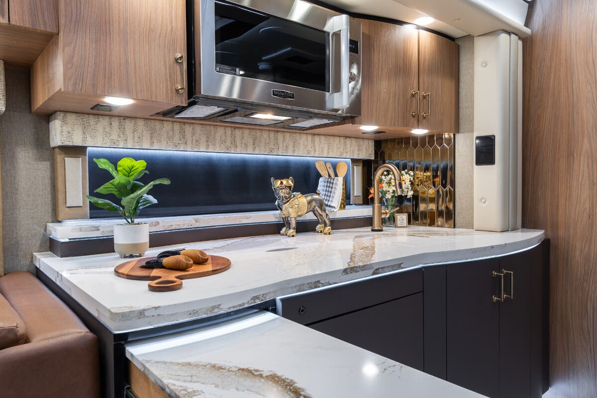 Bus-Stuff.com Class A Rv For Sale