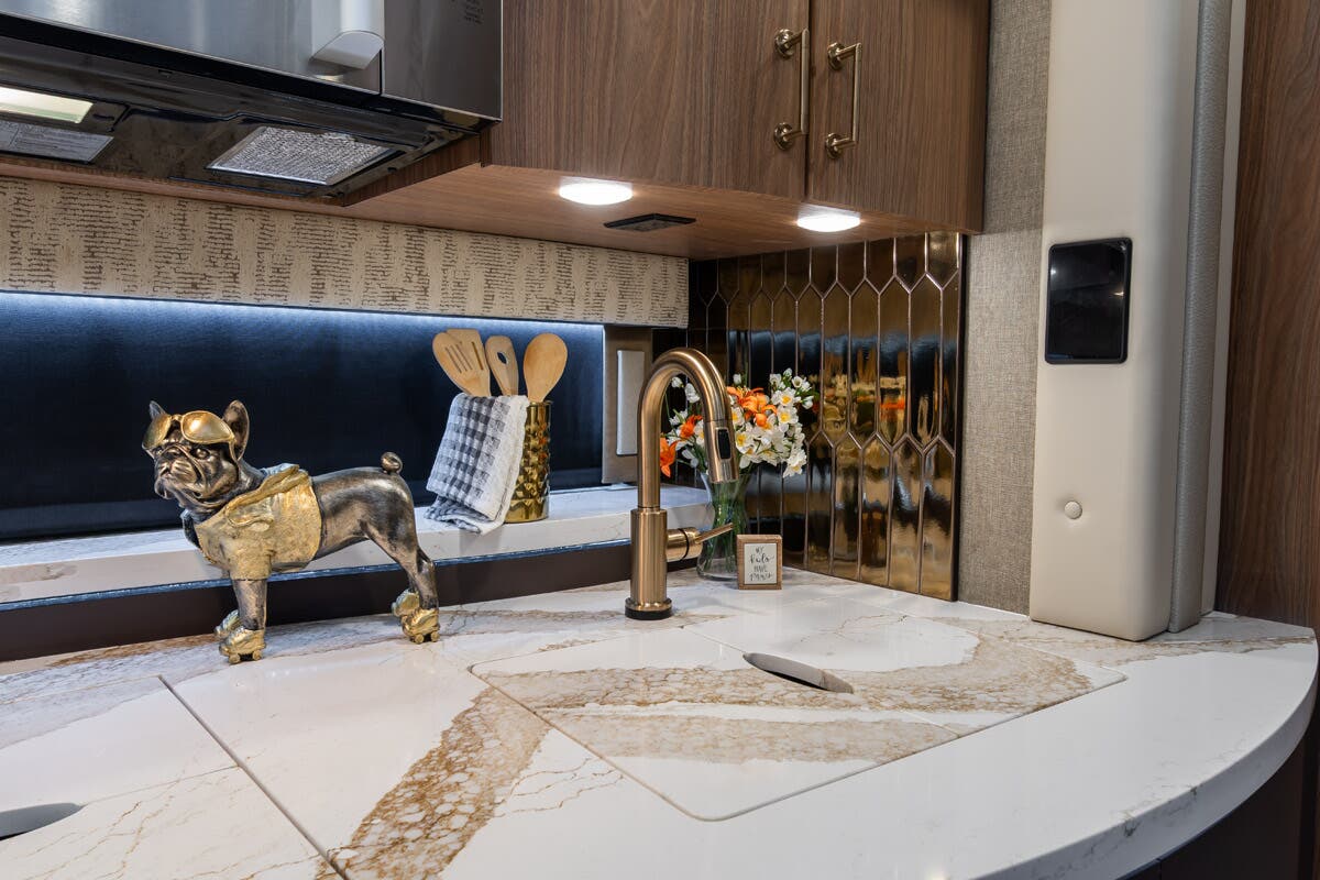 Bus-Stuff.com Class A Rv For Sale