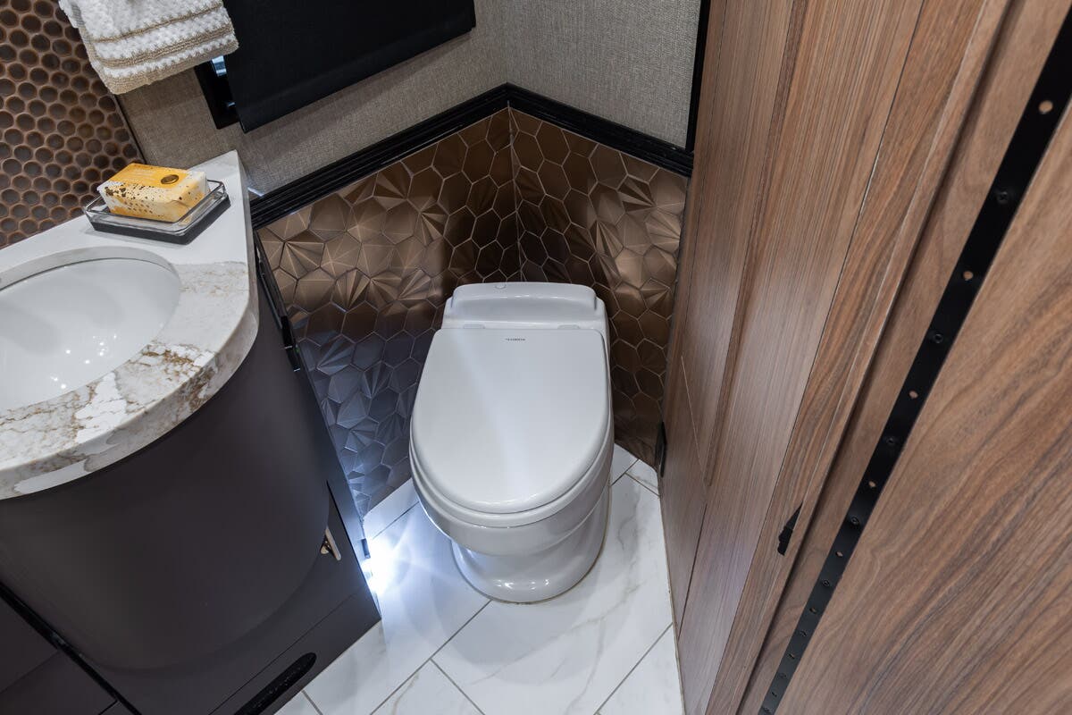 Bus-Stuff.com Class A Rv For Sale