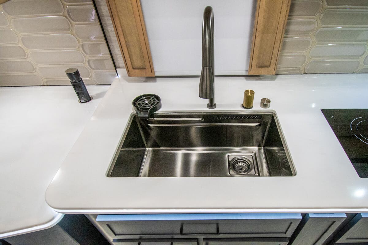 Bus-Stuff.com Class A Rv For Sale