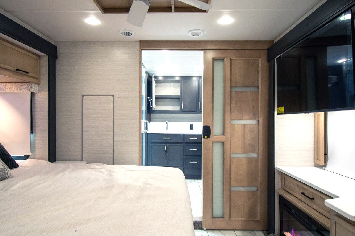 Bus-Stuff.com Class A Rv For Sale