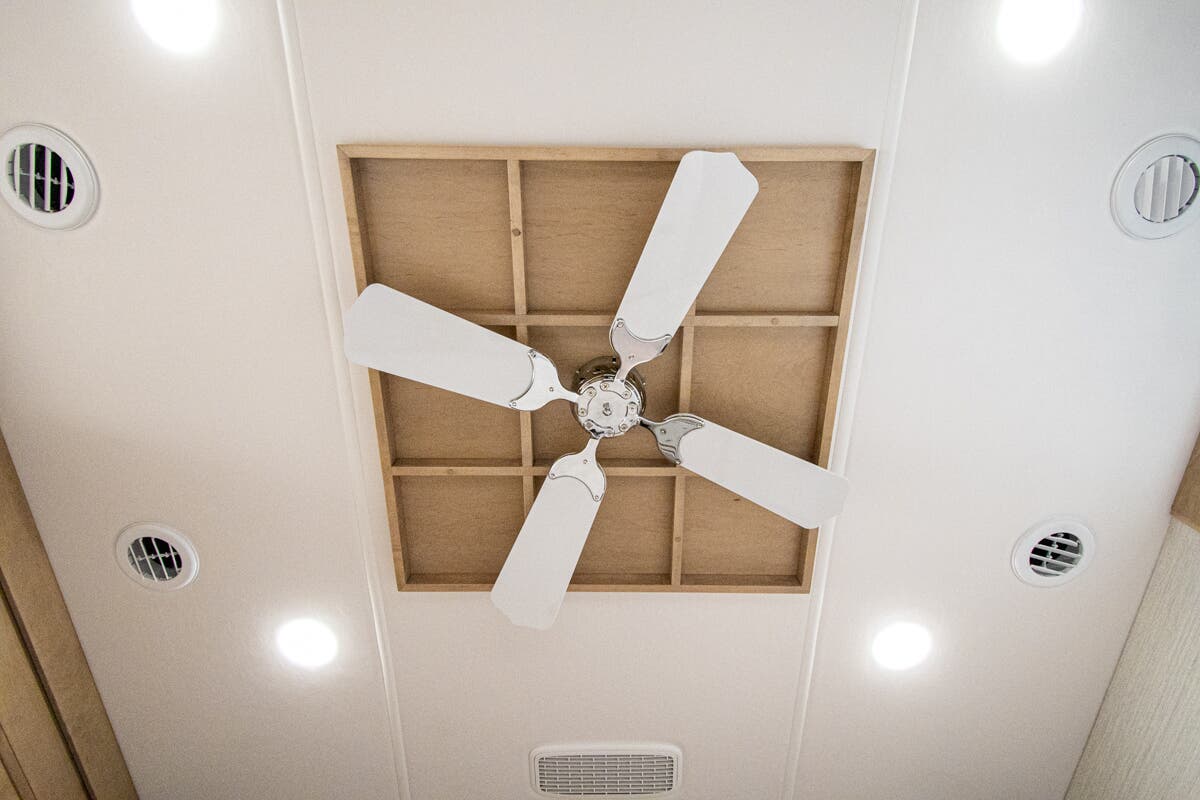 Bus-Stuff.com Class A Rv For Sale