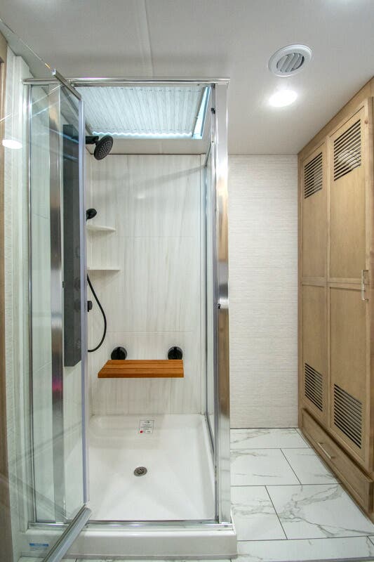Bus-Stuff.com Class A Rv For Sale