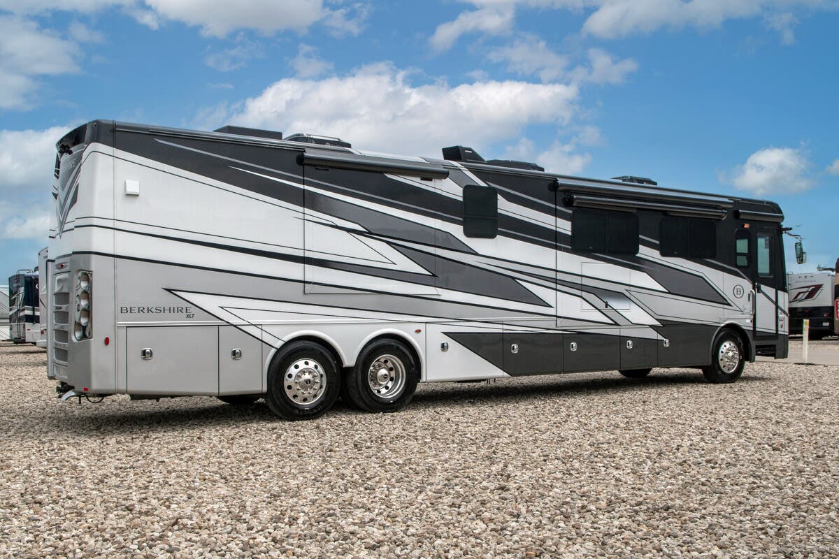 Bus-Stuff.com Class A Rv For Sale