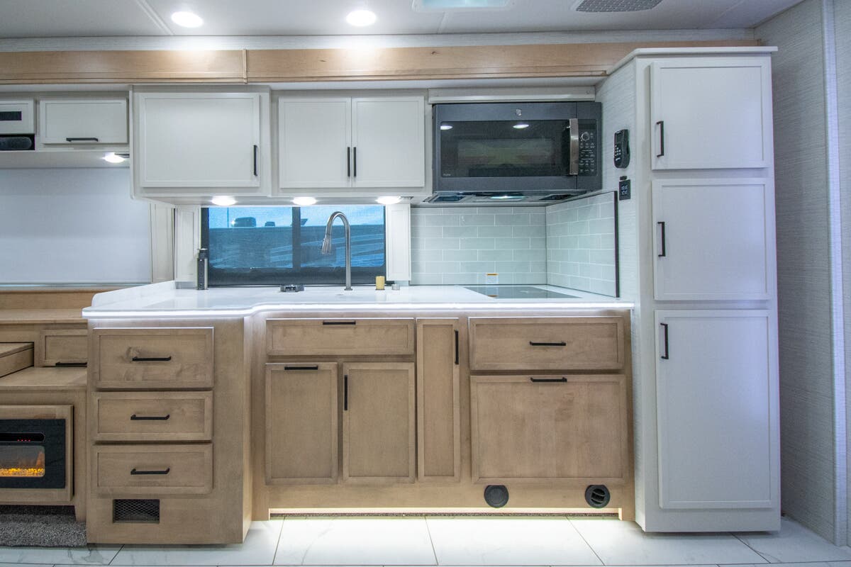 Bus-Stuff.com Class A Rv For Sale