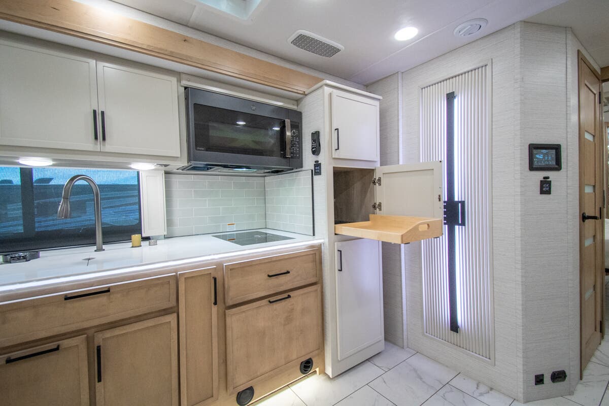 Bus-Stuff.com Class A Rv For Sale