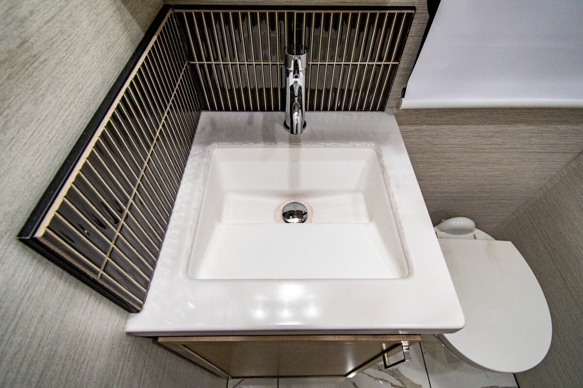 Bus-Stuff.com Class A Rv For Sale