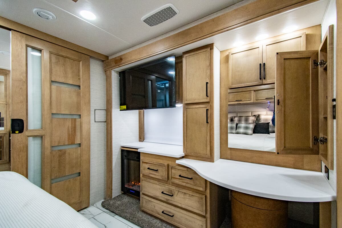 Bus-Stuff.com Class A Rv For Sale