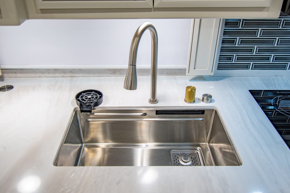 Bus-Stuff.com Class A Rv For Sale