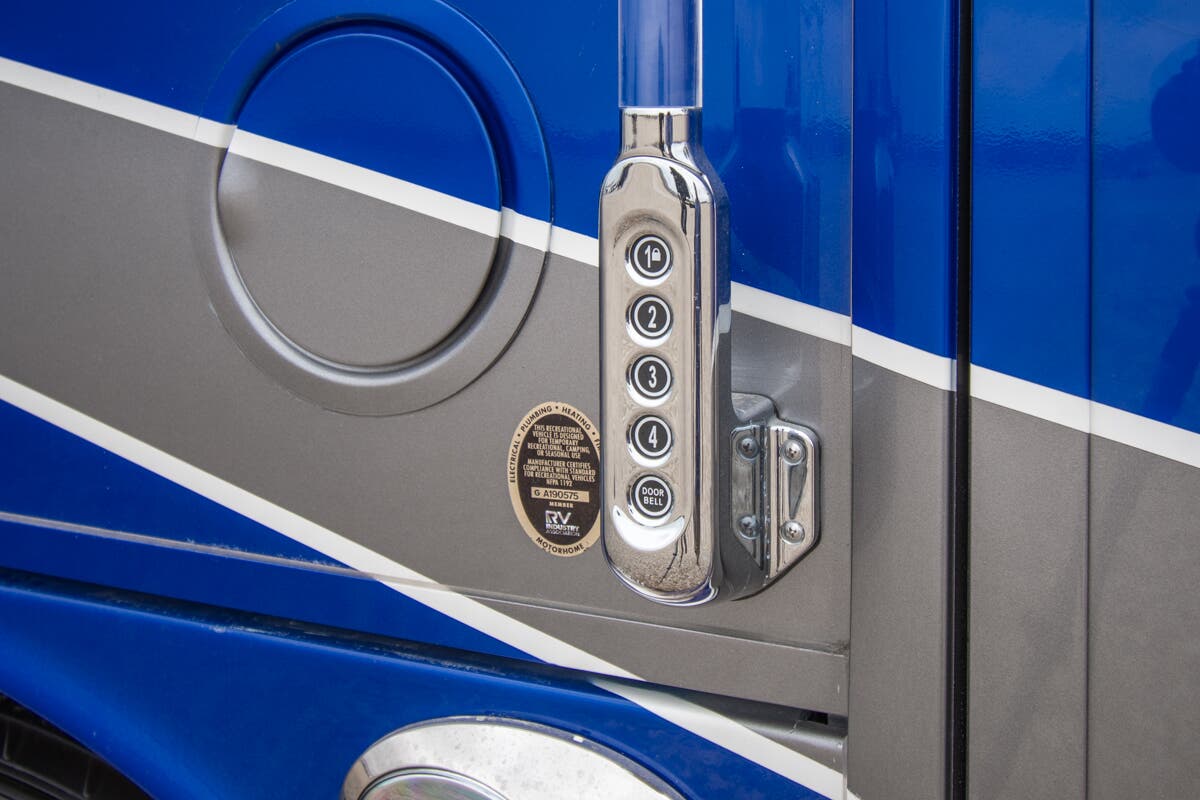 Bus-Stuff.com Class A Rv For Sale