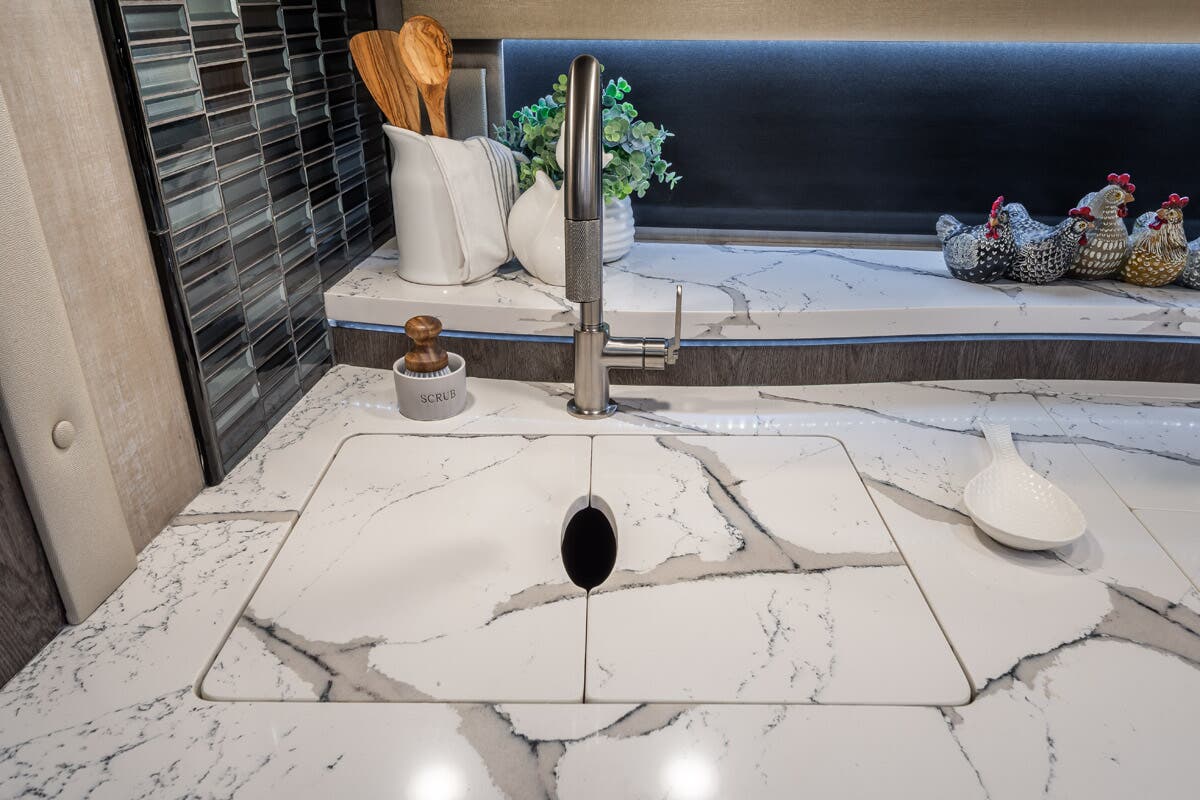 Bus-Stuff.com Class A Rv For Sale